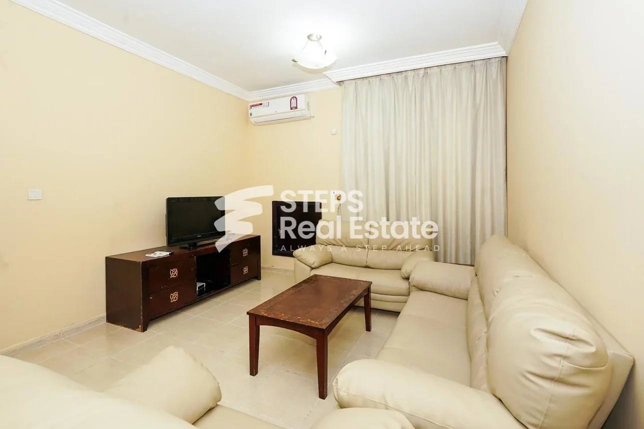 2 Bedrooms  Apartment  For Rent  in Doha -  Fereej Bin Mahmoud  Fully Furnished