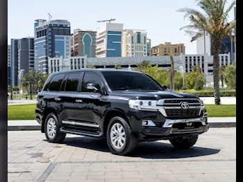 Toyota  Land Cruiser  GXR  2018  Automatic  90,000 Km  8 Cylinder  Four Wheel Drive (4WD)  SUV  Black