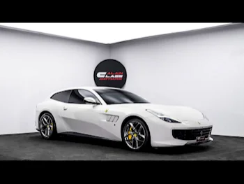 فيراري  GTC4lusso  2018  اوتوماتيك  49,390 كم  8 سلندر  دفع خلفي  هاتشباك  أبيض