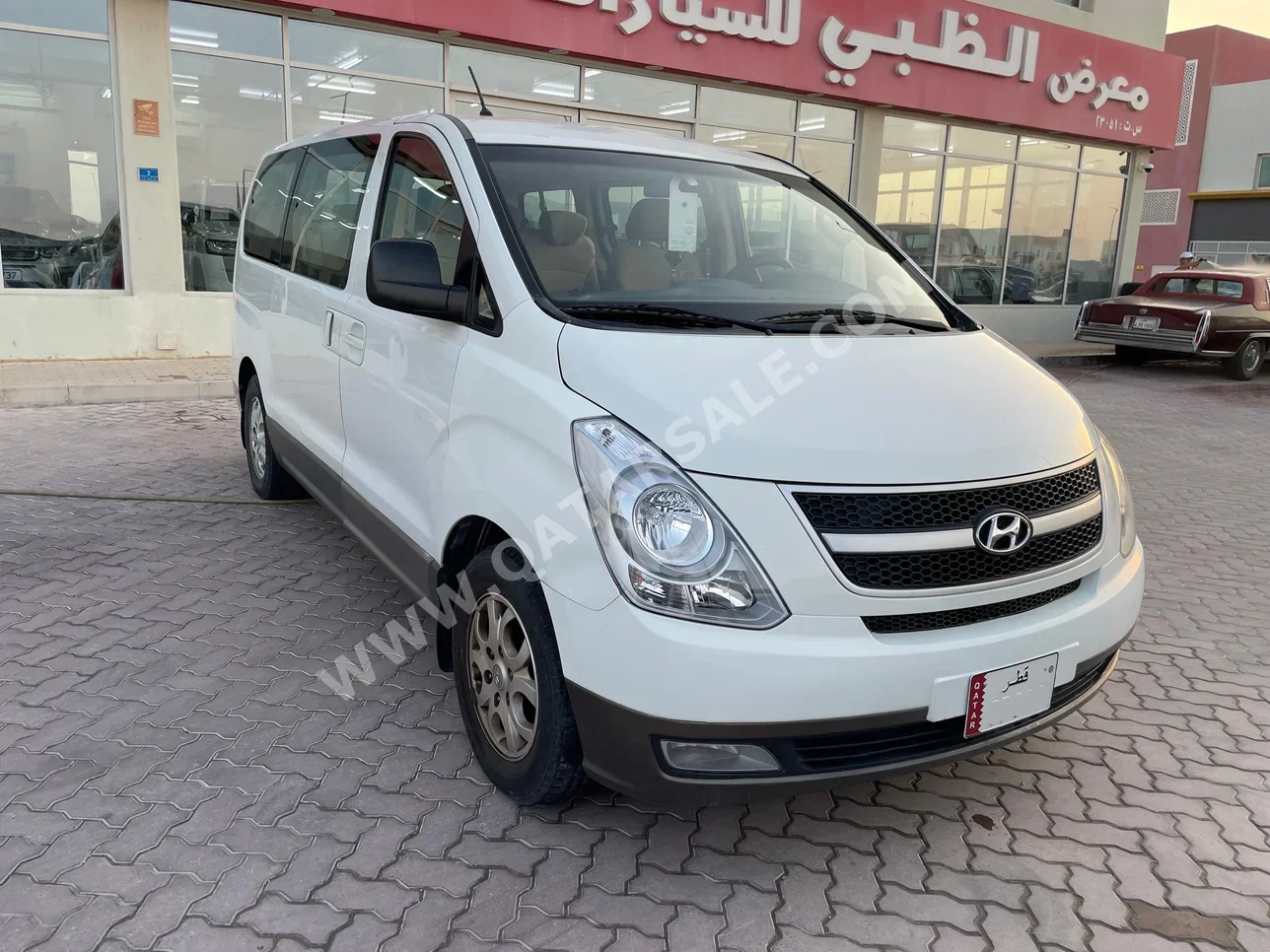 Hyundai  Van H1  2010  Automatic  132,000 Km  4 Cylinder  Rear Wheel Drive (RWD)  Van / Bus  White