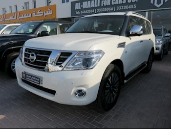 Nissan  Patrol  Platinum  2015  Automatic  100,000 Km  8 Cylinder  Four Wheel Drive (4WD)  SUV  White