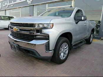 Chevrolet  Silverado  LT  2019  Automatic  89,000 Km  8 Cylinder  Four Wheel Drive (4WD)  Pick Up  Silver