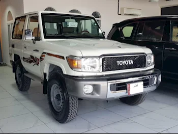 Toyota  Land Cruiser  LX  2023  Manual  0 Km  6 Cylinder  Four Wheel Drive (4WD)  Pick Up  White  With Warranty