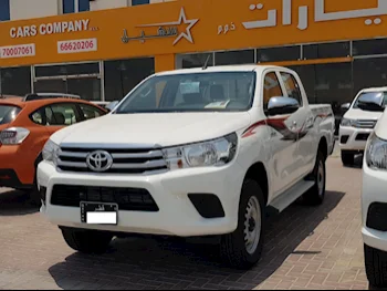 Toyota  Hilux  2023  Manual  0 Km  4 Cylinder  Four Wheel Drive (4WD)  Pick Up  White  With Warranty