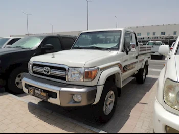 Toyota  Land Cruiser  LX  2022  Manual  46,000 Km  6 Cylinder  Four Wheel Drive (4WD)  Pick Up  White  With Warranty