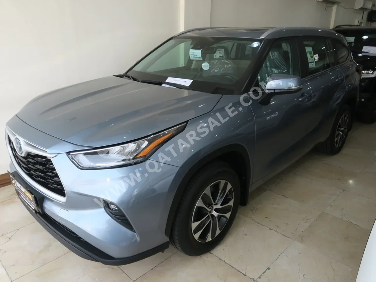 Toyota  Highlander  Hybrid  2023  Automatic  0 Km  4 Cylinder  Four Wheel Drive (4WD)  SUV  Gray  With Warranty