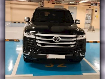  Toyota  Land Cruiser  VX Twin Turbo  2023  Automatic  55,000 Km  6 Cylinder  Four Wheel Drive (4WD)  SUV  Black  With Warranty