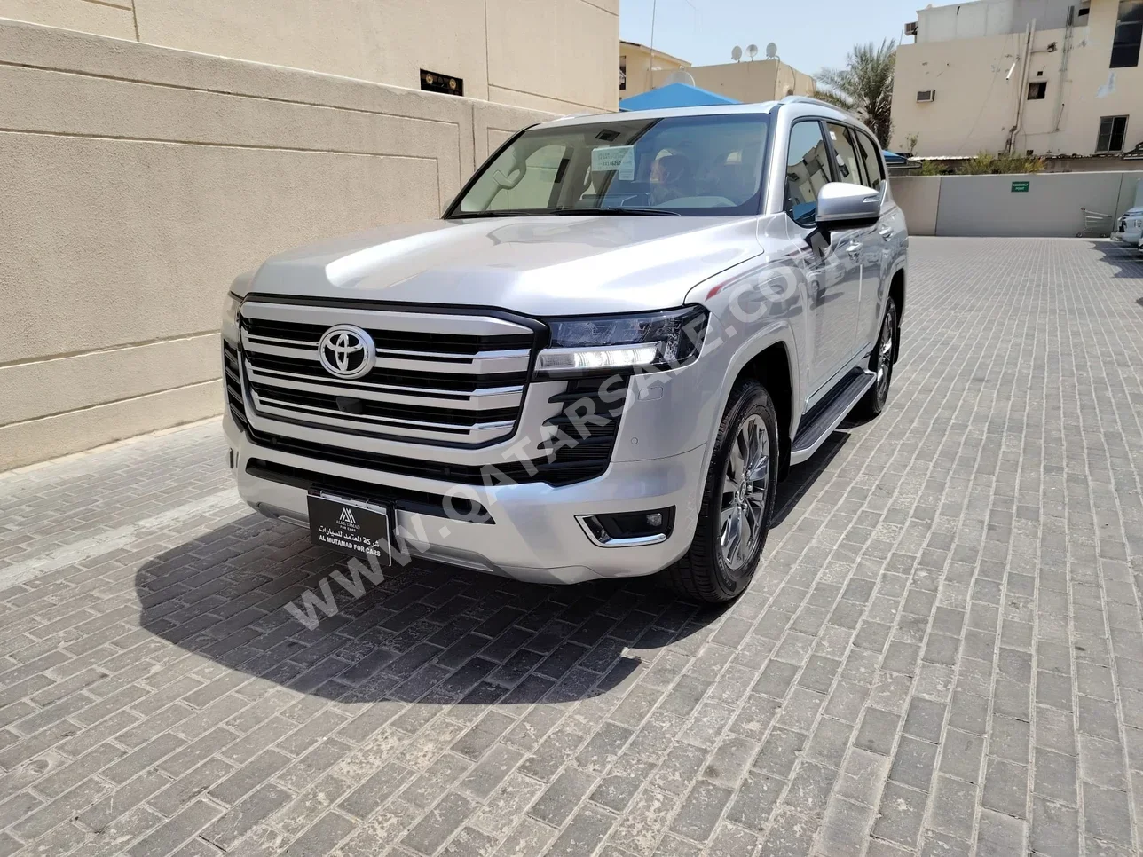 Toyota  Land Cruiser  GXR Twin Turbo  2024  Automatic  0 Km  6 Cylinder  Four Wheel Drive (4WD)  SUV  Silver  With Warranty