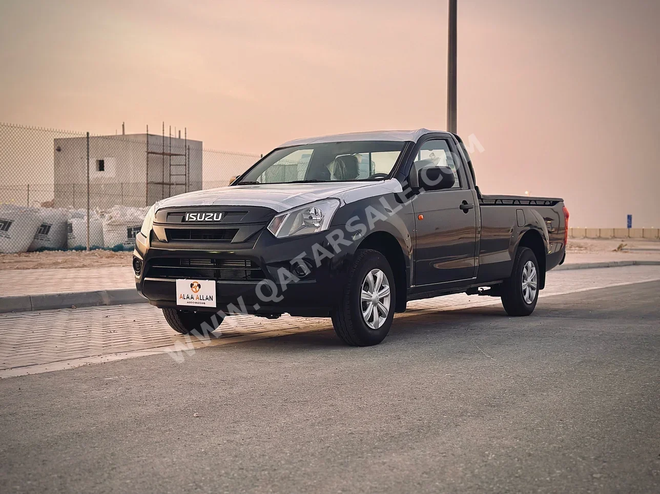 Isuzu  D-Max  2024  Manual  0 Km  4 Cylinder  Rear Wheel Drive (RWD)  Pick Up  Gray