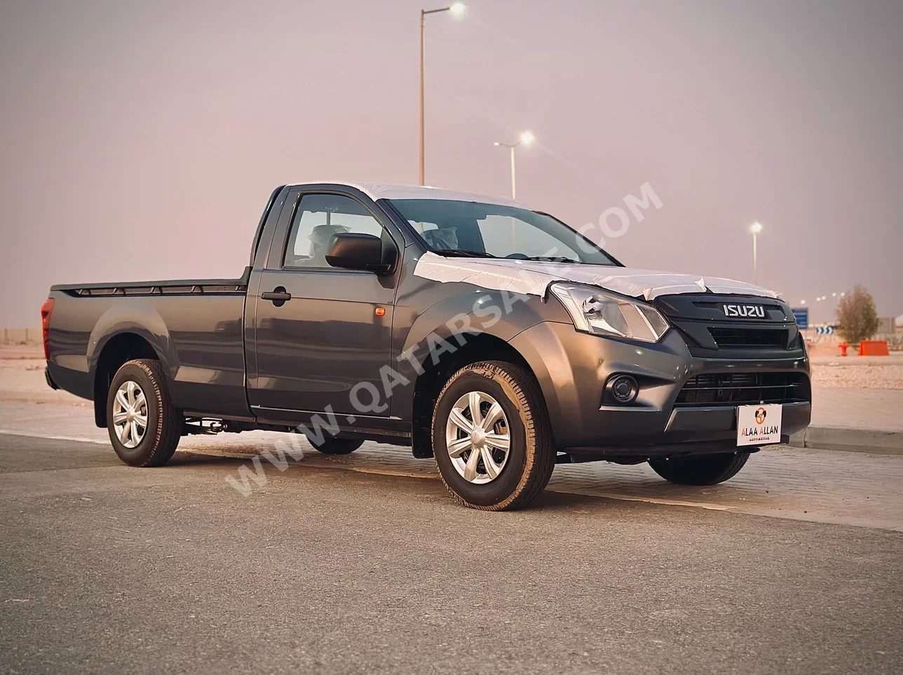 Isuzu  D-Max  2024  Automatic  0 Km  4 Cylinder  Rear Wheel Drive (RWD)  Pick Up  Gray