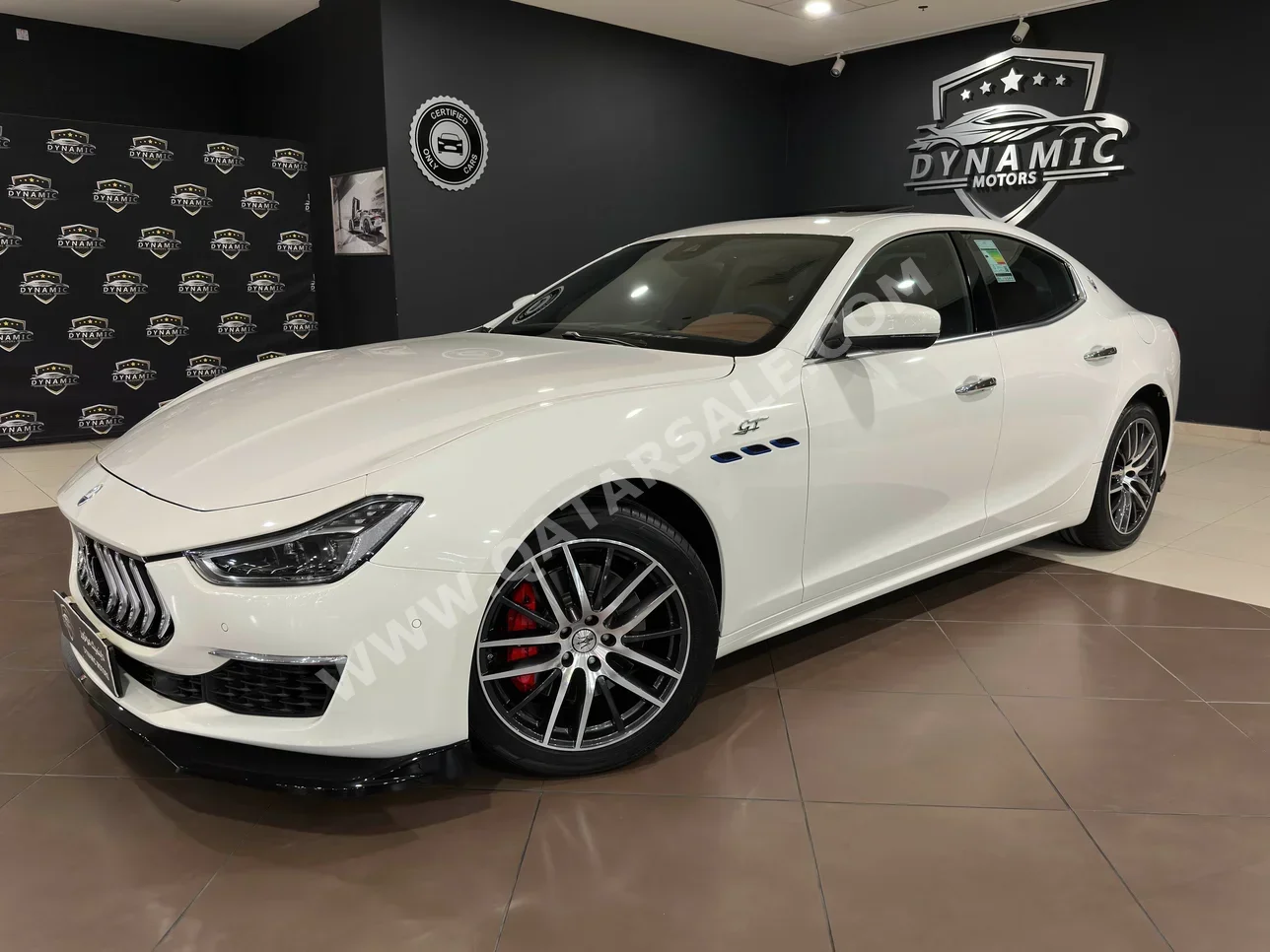 Maserati  Ghibli  GT  2022  Automatic  0 Km  4 Cylinder  Rear Wheel Drive (RWD)  Sedan  White  With Warranty