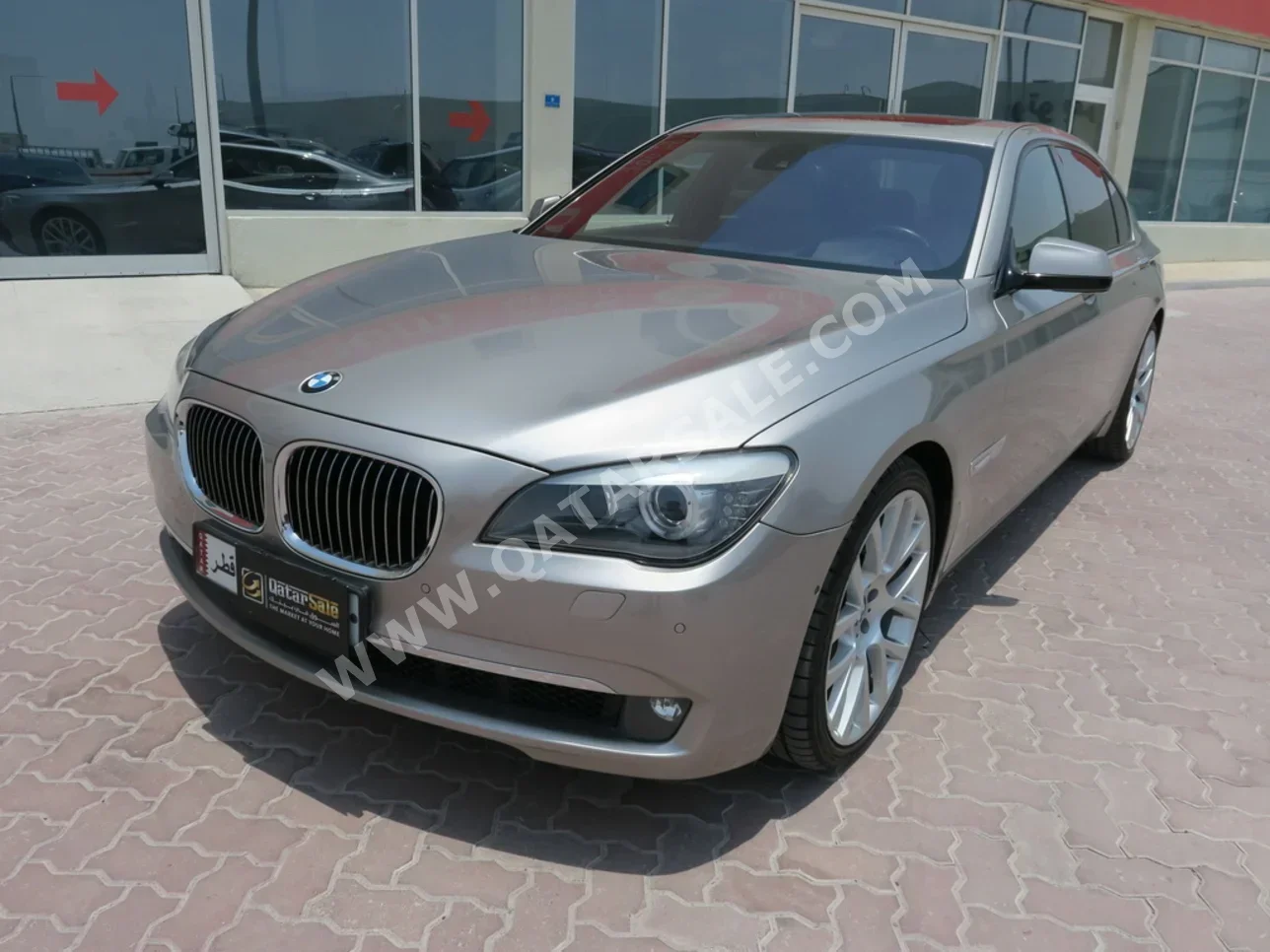 BMW  7-Series  750 Li  2011  Automatic  64,000 Km  8 Cylinder  Rear Wheel Drive (RWD)  Sedan  Gold