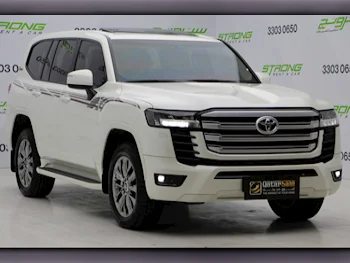 Toyota  Land Cruiser  GXR Twin Turbo  2022  Automatic  52٬000 Km  6 Cylinder  Four Wheel Drive (4WD)  SUV  Pearl  With Warranty