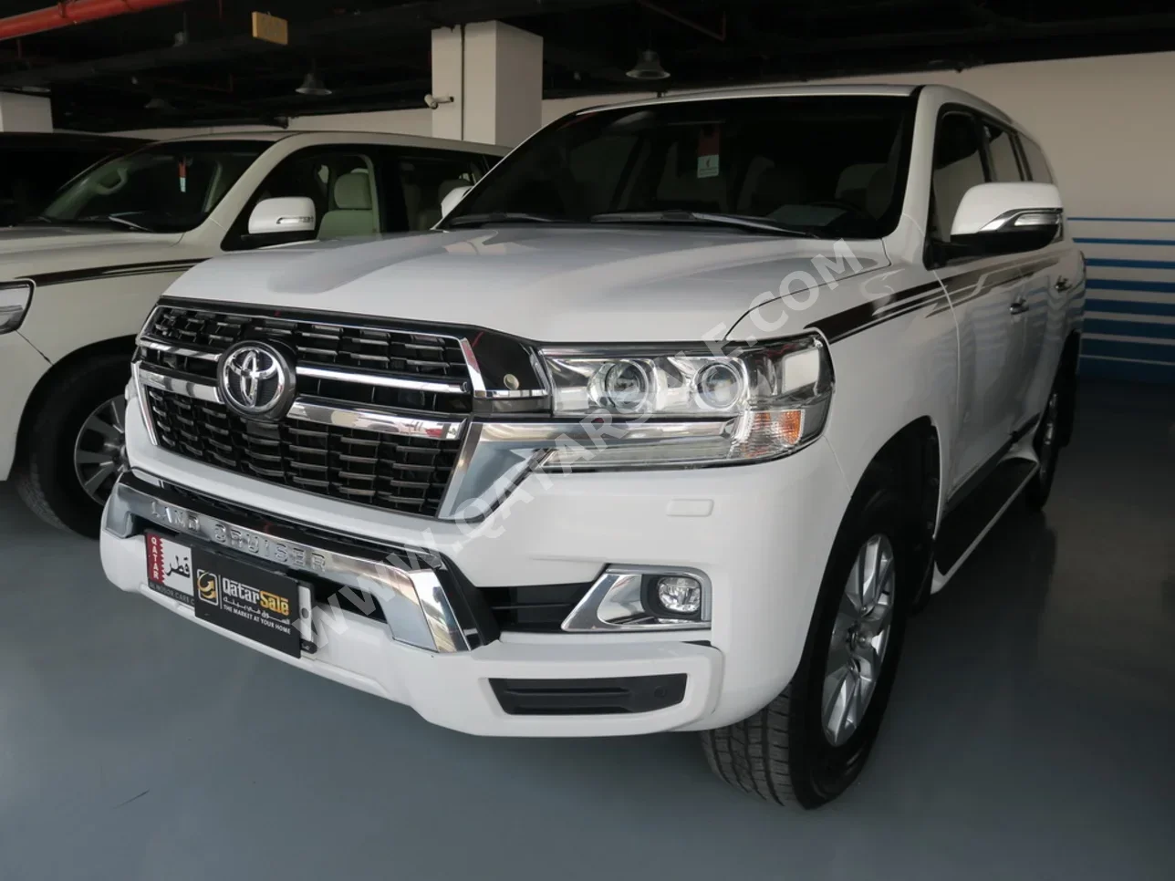 Toyota  Land Cruiser  GXR  2019  Automatic  244,000 Km  8 Cylinder  Four Wheel Drive (4WD)  SUV  White