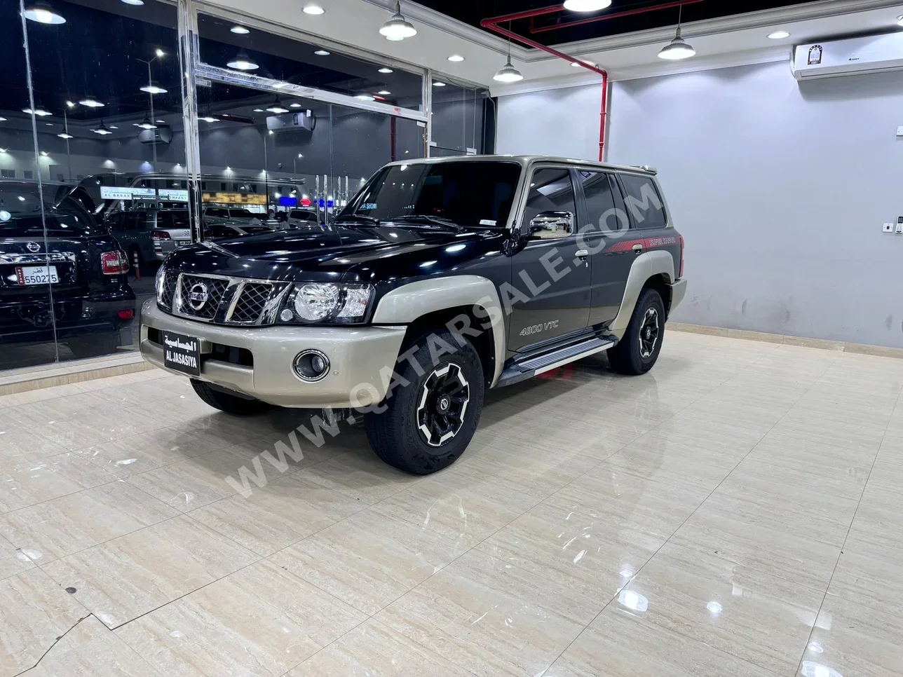 Nissan  Patrol  Super Safari  2021  Manual  25,000 Km  6 Cylinder  Four Wheel Drive (4WD)  SUV  Black and Beige