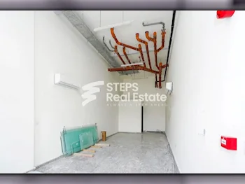 Commercial Shops - Not Furnished  - Doha  For Rent  - Al Hilal