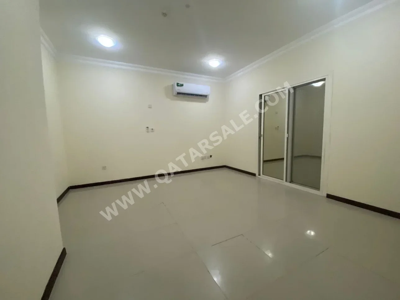 2 Bedrooms  Apartment  For Rent  in Al Wakrah -  Al Wakrah  Not Furnished