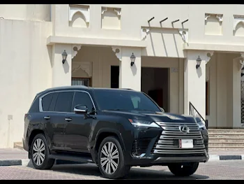 Lexus  LX  600 Luxury  2024  Automatic  18,000 Km  6 Cylinder  All Wheel Drive (AWD)  SUV  Black  With Warranty