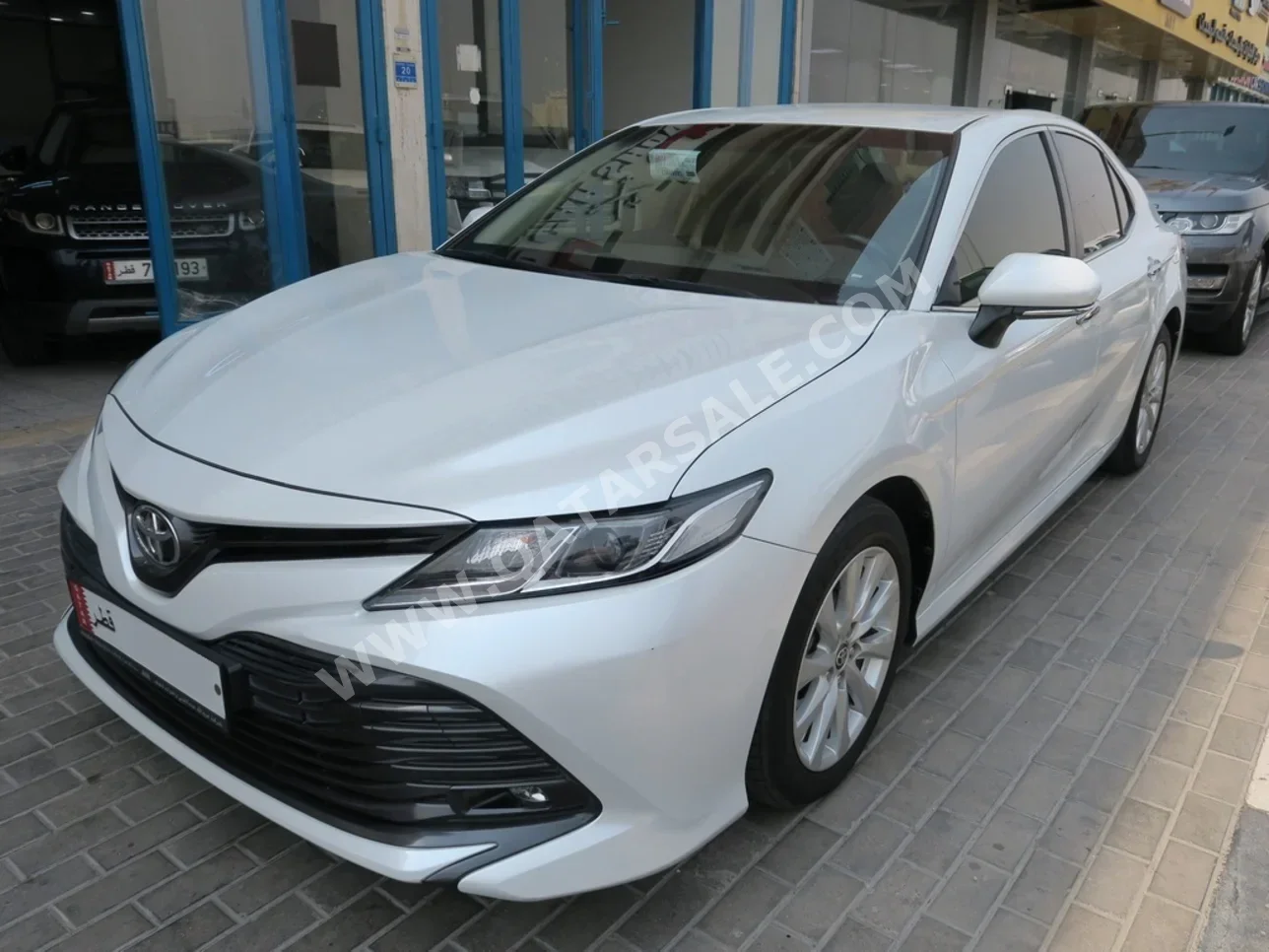 Toyota  Camry  GLE  2020  Automatic  55,000 Km  4 Cylinder  Front Wheel Drive (FWD)  Sedan  White