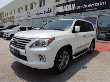 Lexus  LX  570  2012  Automatic  236,000 Km  8 Cylinder  Four Wheel Drive (4WD)  SUV  White