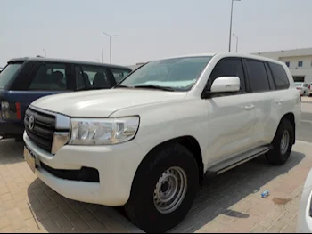 Toyota  Land Cruiser  G  2016  Automatic  260٬000 Km  6 Cylinder  Four Wheel Drive (4WD)  SUV  White