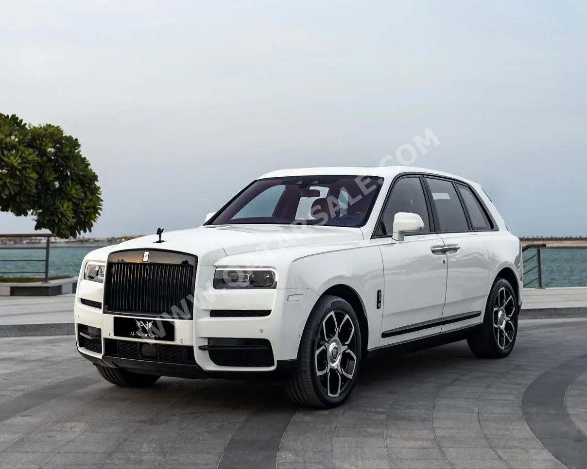 Rolls-Royce  Cullinan  2019  Automatic  30,000 Km  12 Cylinder  Four Wheel Drive (4WD)  SUV  White