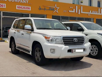 Toyota  Land Cruiser  GXR  2015  Automatic  154,000 Km  8 Cylinder  Four Wheel Drive (4WD)  SUV  White