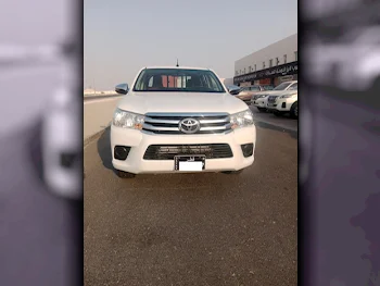 Toyota  Hilux  2021  Manual  13,000 Km  4 Cylinder  Four Wheel Drive (4WD)  Pick Up  White