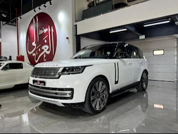  Land Rover  Range Rover  Vogue  2023  Automatic  17,000 Km  8 Cylinder  Four Wheel Drive (4WD)  SUV  White  With Warranty