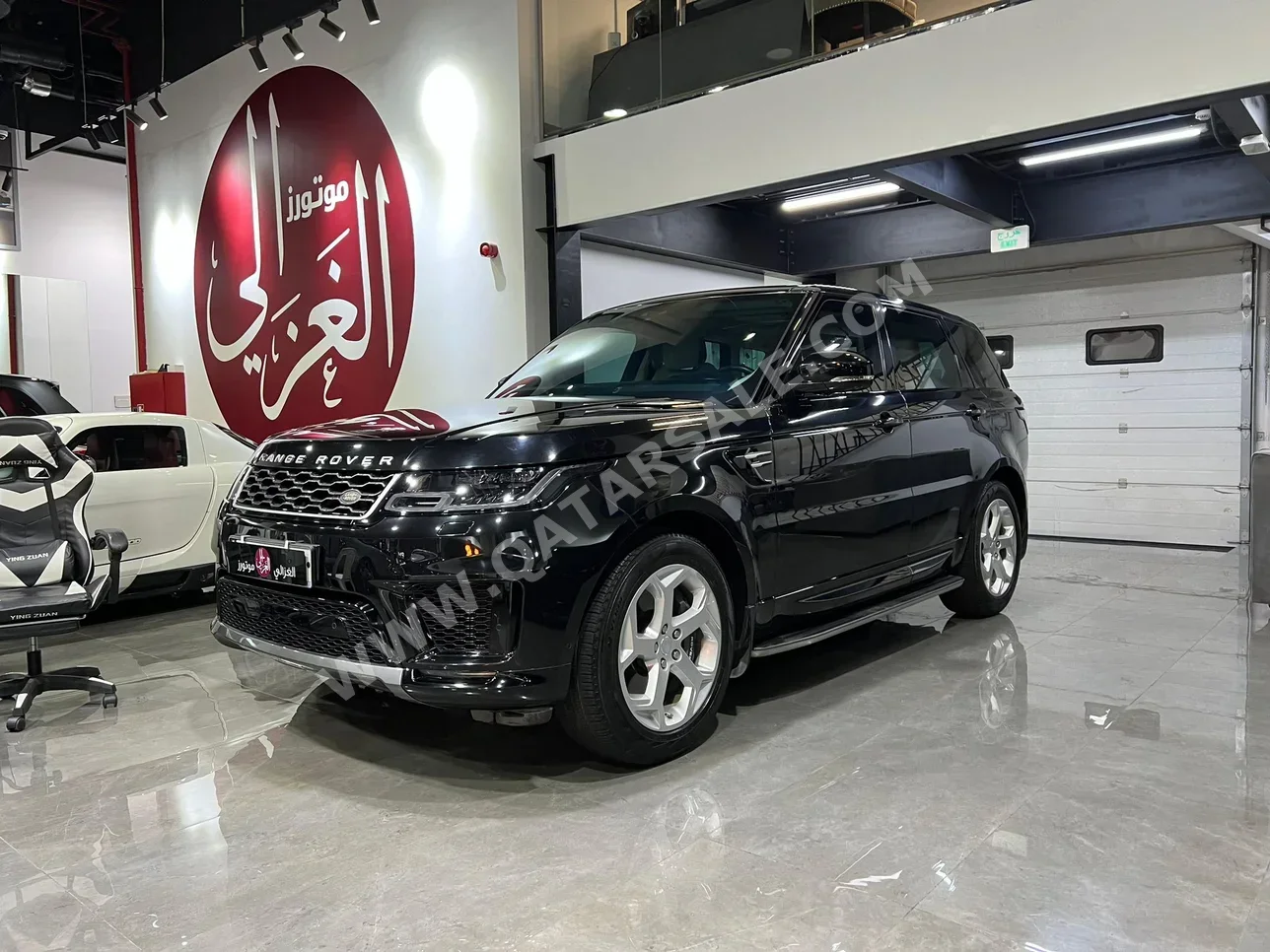 Land Rover  Range Rover  Sport  2018  Automatic  84,000 Km  6 Cylinder  Four Wheel Drive (4WD)  SUV  Black  With Warranty