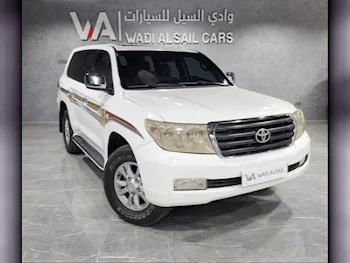 Toyota  Land Cruiser  GXR  2009  Automatic  215,000 Km  8 Cylinder  Four Wheel Drive (4WD)  SUV  White