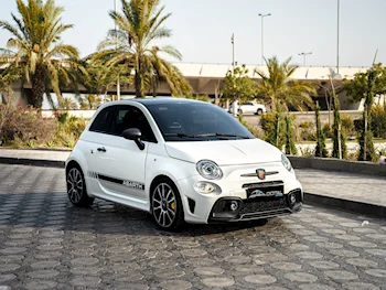 Fiat  595  Abarth  2023  Automatic  3,000 Km  4 Cylinder  Front Wheel Drive (FWD)  Hatchback  White  With Warranty