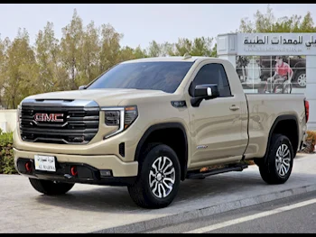 GMC  Sierra  AT4  2022  Automatic  43,000 Km  8 Cylinder  Four Wheel Drive (4WD)  Pick Up  Beige  With Warranty