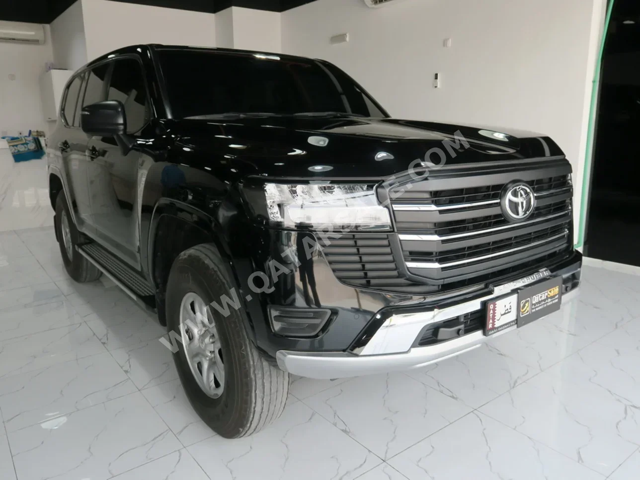 Toyota  Land Cruiser  GX  2023  Automatic  41,000 Km  6 Cylinder  Four Wheel Drive (4WD)  SUV  Black  With Warranty