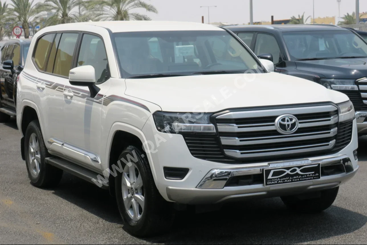 Toyota  Land Cruiser  GXR  2023  Automatic  34,000 Km  6 Cylinder  Four Wheel Drive (4WD)  SUV  White  With Warranty