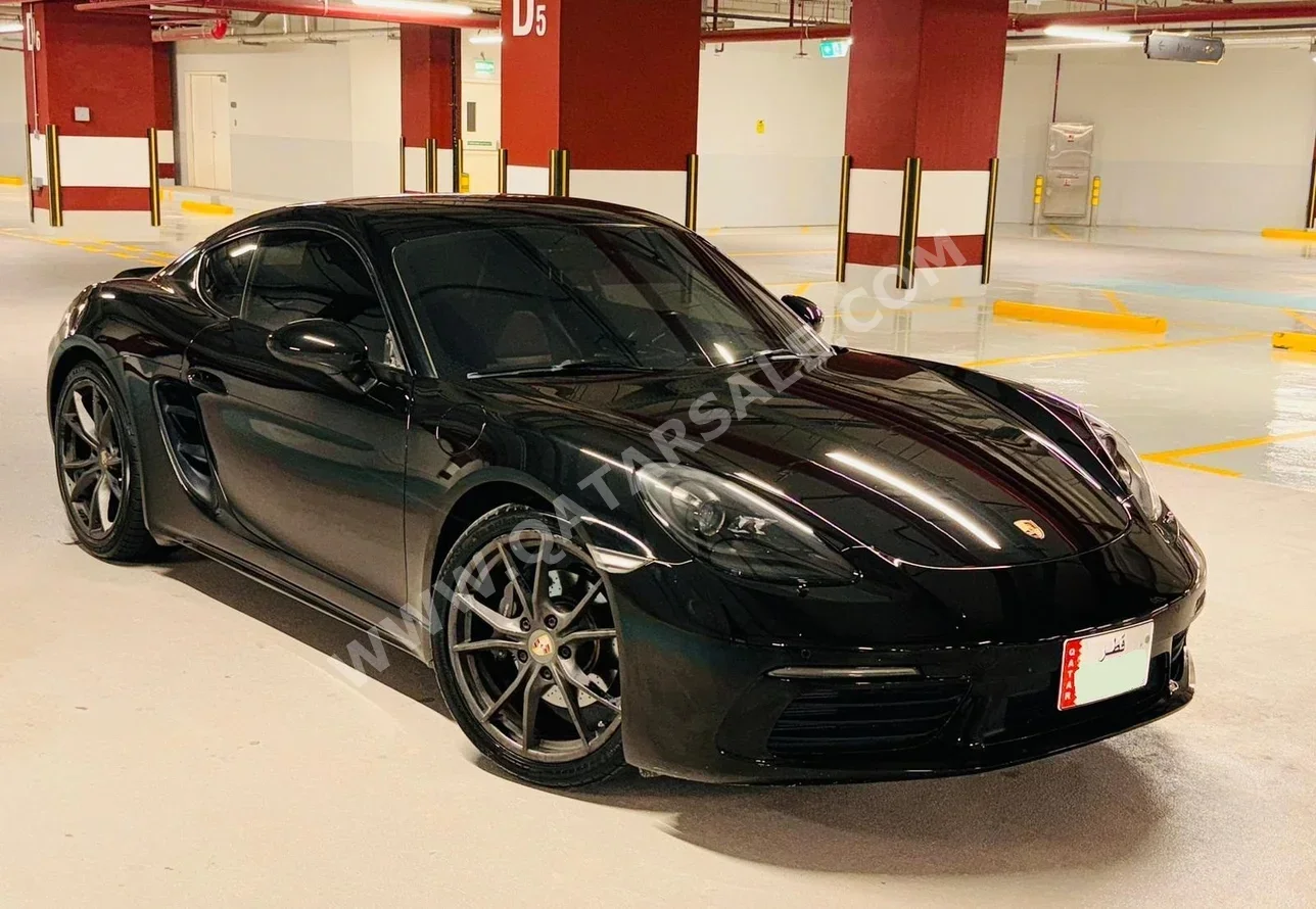 Porsche  Cayman  718  2018  Automatic  121,000 Km  4 Cylinder  Rear Wheel Drive (RWD)  Coupe / Sport  Black