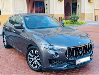 Maserati  Levante  2017  Automatic  60,000 Km  6 Cylinder  Four Wheel Drive (4WD)  SUV  Gray