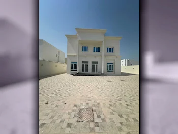 Family Residential  - Not Furnished  - Doha  - Al Dafna  - 6 Bedrooms