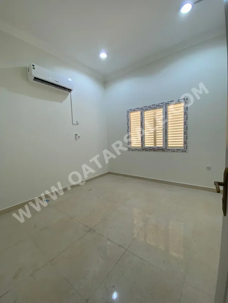 1 Bedrooms  Apartment  For Rent  in Al Rayyan -  Umm Al Seneem  Not Furnished