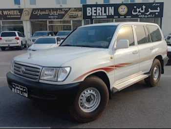 Toyota  Land Cruiser  GX  2003  Automatic  147,000 Km  6 Cylinder  Four Wheel Drive (4WD)  SUV  White