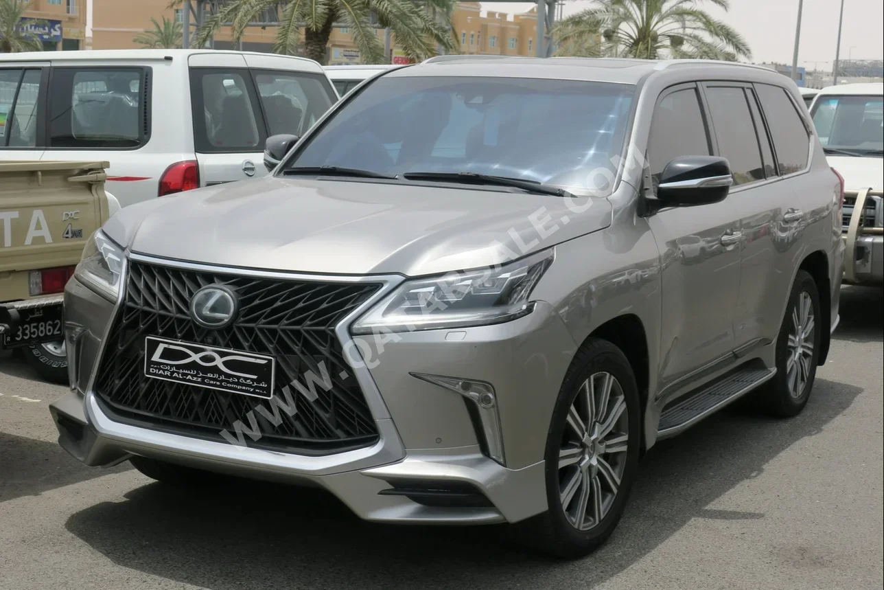 Lexus  LX  570  2017  Automatic  204,000 Km  8 Cylinder  Four Wheel Drive (4WD)  SUV  Sonic Titanium