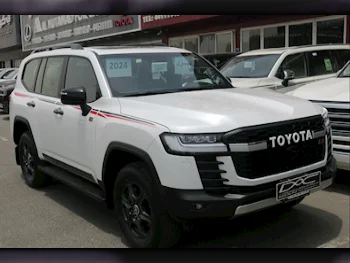  Toyota  Land Cruiser  GR Sport Twin Turbo  2024  Automatic  0 Km  6 Cylinder  Four Wheel Drive (4WD)  SUV  White  With Warranty