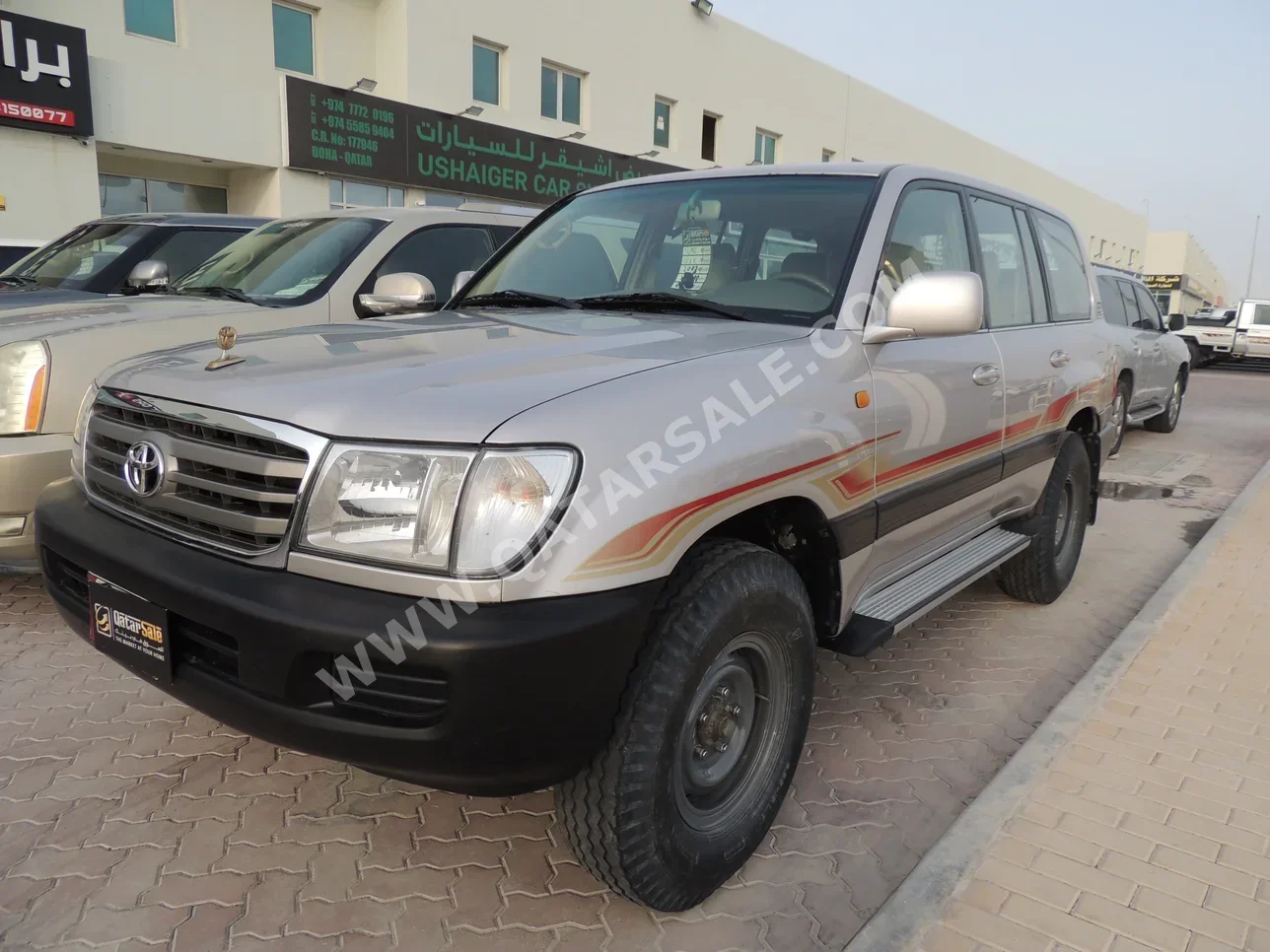 Toyota  Land Cruiser  GXR  2003  Manual  178,000 Km  6 Cylinder  Four Wheel Drive (4WD)  SUV  Silver