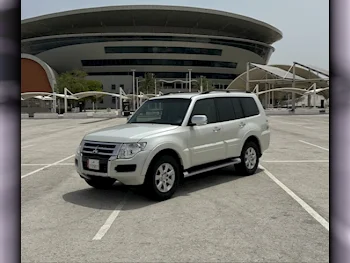 Mitsubishi  Pajero  3.5  2018  Automatic  113,000 Km  6 Cylinder  Four Wheel Drive (4WD)  SUV  White