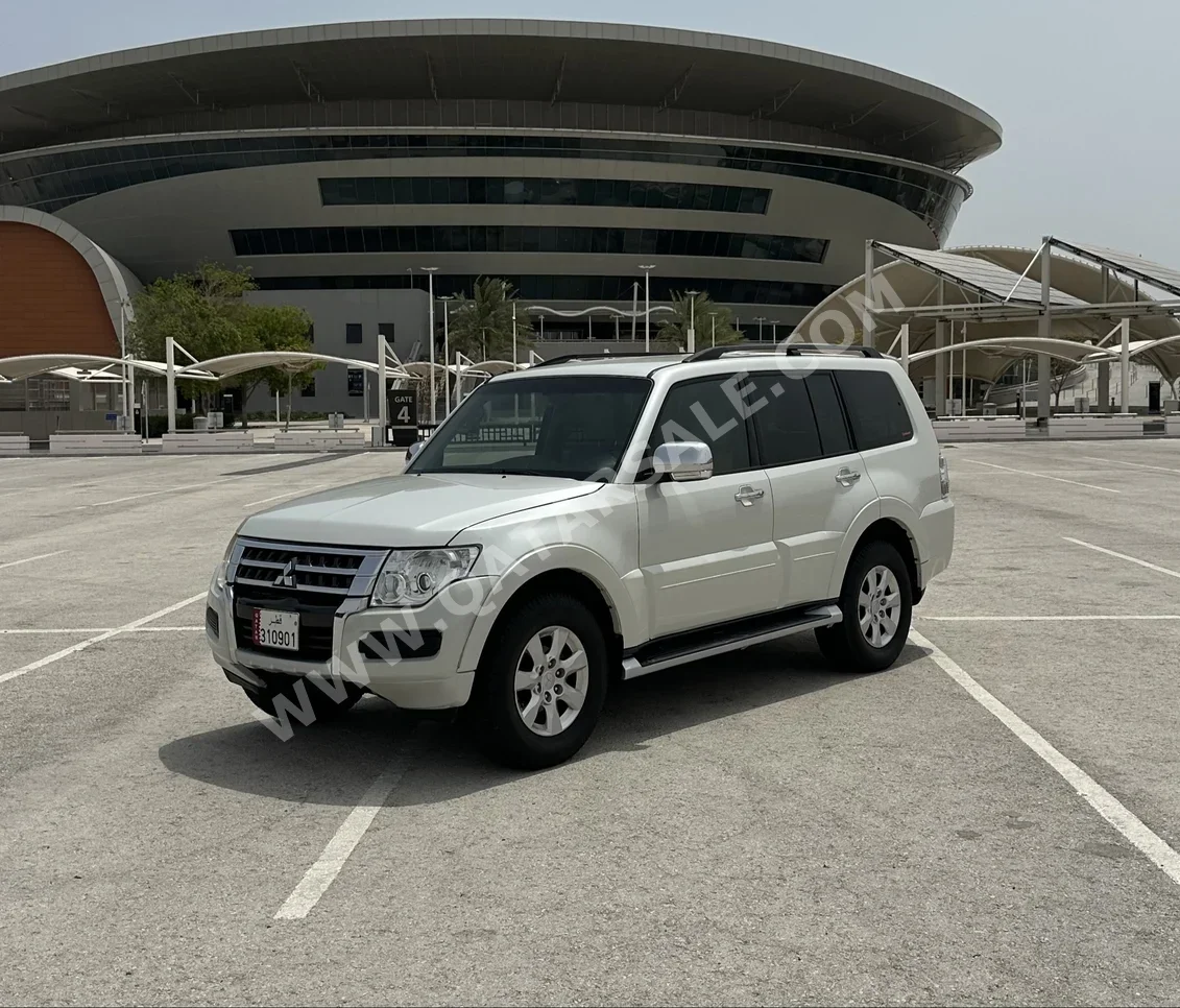 Mitsubishi  Pajero  3.5  2018  Automatic  113,000 Km  6 Cylinder  Four Wheel Drive (4WD)  SUV  White