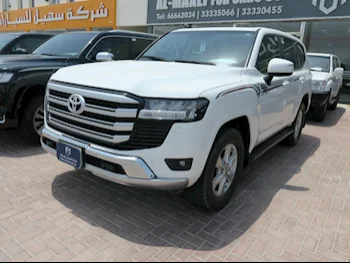 Toyota  Land Cruiser  GXR Twin Turbo  2022  Automatic  40,000 Km  6 Cylinder  Four Wheel Drive (4WD)  SUV  White  With Warranty