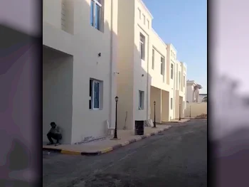 Family Residential  - Not Furnished  - Doha  - Al Markhiya  - 6 Bedrooms