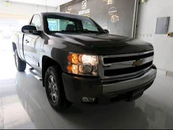 Chevrolet  Silverado  LT  2013  Automatic  262,000 Km  8 Cylinder  Four Wheel Drive (4WD)  Pick Up  Brown