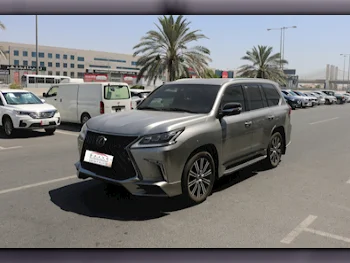 Lexus  LX  570 S  2018  Automatic  158,000 Km  8 Cylinder  Four Wheel Drive (4WD)  SUV  Silver