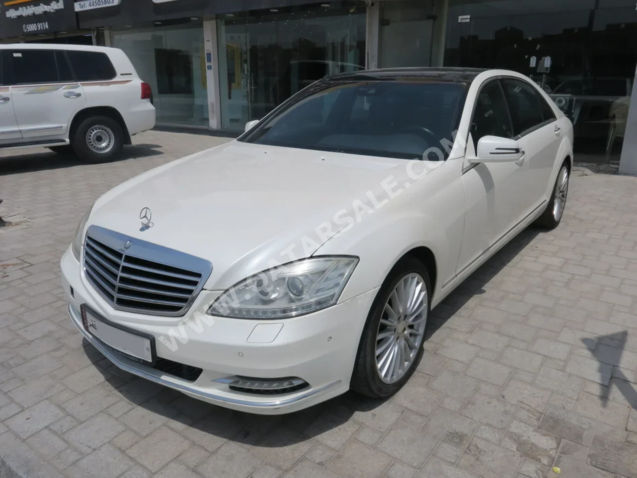 Mercedes-Benz  S-Class  300  2013  Automatic  100,000 Km  6 Cylinder  Rear Wheel Drive (RWD)  Sedan  White